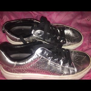 KENDALL and KYLIE Tyler Sneaker